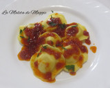 Foto del paso 9 de la receta: Raviolis de pollo asado con salsa de sobrasada y miel