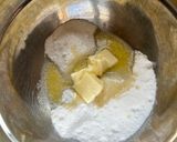 A picture of step 3 of Banana Lemon Cake.