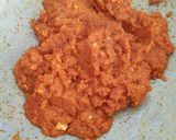 A picture of step 3 of Mushroom matar gravy.