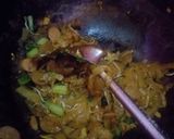 Foto langkah ke 3 dari resep Kwetiaw goreng.
