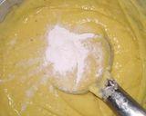 A picture of step 2 of Mango Pancake.