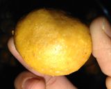 A picture of step 3 of Besan ladoo.
