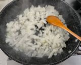 Foto del paso 3 de la receta: Papas con callampas de pino