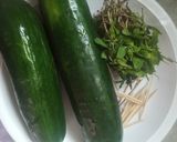 A picture of step 2 of 1 bite cucumber 🥒 salad.