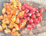 Foto langkah ke 2 dari resep Asinan Rambutan Pedas Manis.