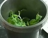 A picture of step 2 of Lemon mint lemonade.