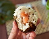 Foto del paso 13 de la receta: Onigiris de salmón fáciles en microondas