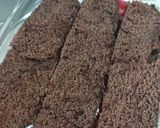 Foto do passo 7 de Bolo de chocolate com recheio de morango e chantininho