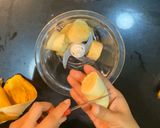 รูปขั้นตอนการทำที่ 2 ของ Frozen Banana Yoghurt