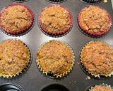Foto langkah ke 4 dari resep Oatmeal Muffins with Cinnamon and Sweet Apple.
