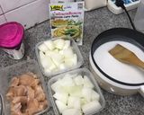 รูปขั้นตอนการทำที่ 1 ของ แกงเขียวหวานไก่ใส่ฟัก