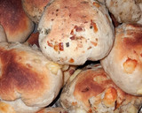 Foto del paso 5 de la receta: Pancitos Saborizados de Cebolla, Salame, Queso y Provenzal
