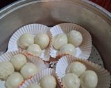Foto langkah ke 5 dari resep Roti kukus.