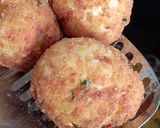 Foto del passaggio 2 della ricetta Polpette di ricotta e cavolfiore verde
