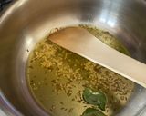 A picture of step 3 of Vermicelli mint upma.