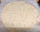 Foto del paso 4 de la receta: Pizza casera con masa de orégano y aceite