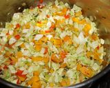 Foto del paso 3 de la receta: Porotos blancos veganos con zapallo y verduras