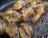 A picture of step 3 of Balsamic Glazed Chicken Wings.