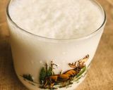 A picture of step 4 of Banana smoothie.