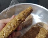 صورة لخطوة 7 من وصفة عجوه (تمر) بالسمسم 😋