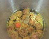 Foto del paso 3 de la receta: Albóndigas de pollo con guarnición de patatas asadas