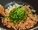 Foto del paso 2 de la receta: ANILLOS de Calamar 🦑Guisados con Papa...!