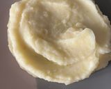 A picture of step 7 of Pepper Pork Loin Medallions on a Bed of Mashed Potatoes.