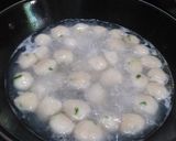 Foto langkah ke 3 dari resep Cilok nasi saus kacang.