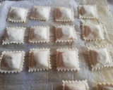Foto del paso 2 de la receta: Raviolis de hojaldre 'saladitos'