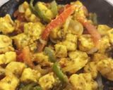 A picture of step 2 of Paneer Tikka Pizza.