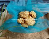 Foto langkah ke 4 dari resep Crunchy Cheese Cornflake Cookies.