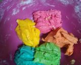 Foto langkah ke 4 dari resep Mawar susu rainbow.