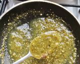 Foto del paso 3 de la receta: Chilaquiles con elote asado, frijoles negros y pepitas