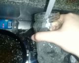 Foto del paso 2 de la receta: Limpieza de frascos para conservas de todo tipo
