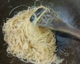 Foto langkah ke 4 dari resep Bihun Goreng.