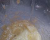 A picture of step 1 of Banana shake.