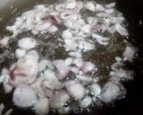 A picture of step 1 of Bún riêu with Dried Shrimp.