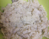Foto del paso 2 de la receta: Buñuelitos de patata rellenos de queso