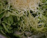 Une image de l'étape 3 de Galettes de courgettes.