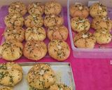 Foto langkah ke 5 dari resep Garlic cheese bread viral.