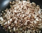Foto del paso 3 de la receta Croquetas de cebolla caramelizada y champiñones al curry