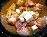 รูปขั้นตอนการทำที่ 5 ของ แกงกะทิไก่ใส่สะตอยอดมะพร้าว