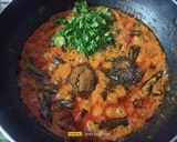 A picture of step 7 of Dahi Bhindi Masala.