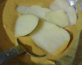 A picture of step 1 of Aloo pakora.