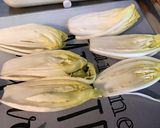 Une image de l'étape 3 de Jeunes endives et courgettes grillées aux épices.