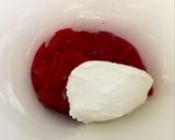 Foto del paso 1 de la receta Salsa de Pimientos del piquillo y ajo