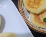 Foto langkah ke 3 dari resep Hotteok Kentang isi Coklat dan Keju.