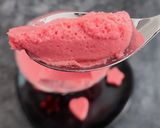 Foto del paso 6 de la receta: GELATINA CREMOSA DE FRESA🌷