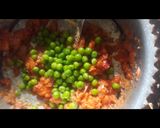 A picture of step 6 of Veg keema (soya granules).