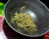 A picture of step 1 of Kaju Dudhi Halwa.